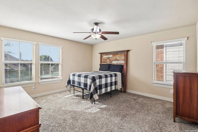 309 HIGHLAND PL, Cibolo, TX 78108