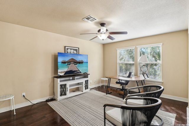 309 HIGHLAND PL, Cibolo, TX 78108