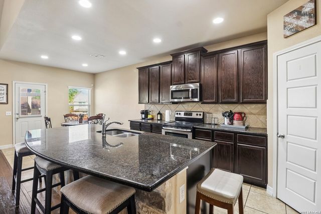 309 HIGHLAND PL, Cibolo, TX 78108