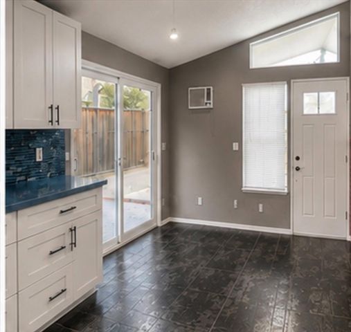 1661 Cheney Ln, Hayward, CA 94545