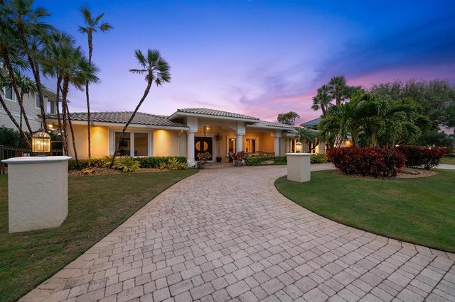 2600 NE 33rd Street, Lighthouse Point, FL 33064