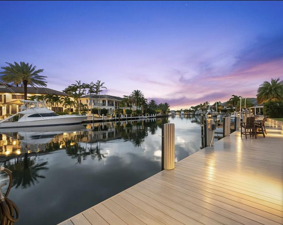2600 NE 33rd Street, Lighthouse Point, FL 33064