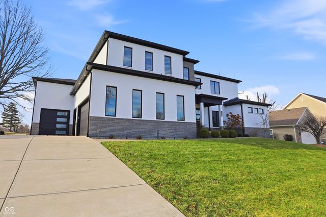 3081 Golfview Drive, Greenwood, IN 46143