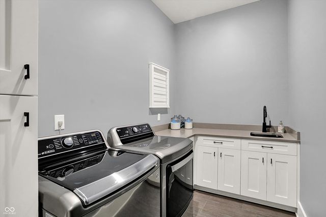 3081 Golfview Drive, Greenwood, IN 46143