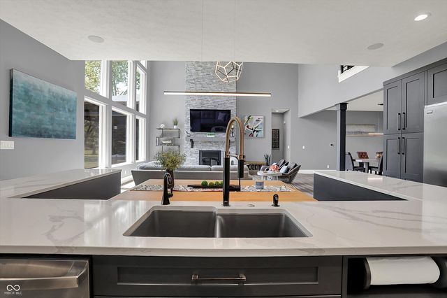 3081 Golfview Drive, Greenwood, IN 46143