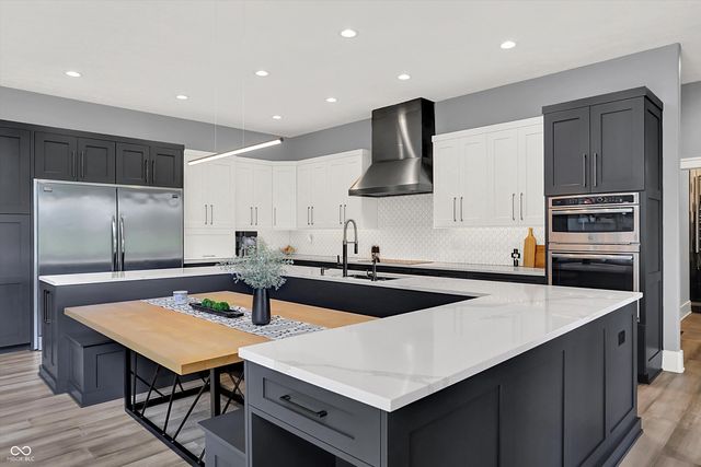 3081 Golfview Drive, Greenwood, IN 46143