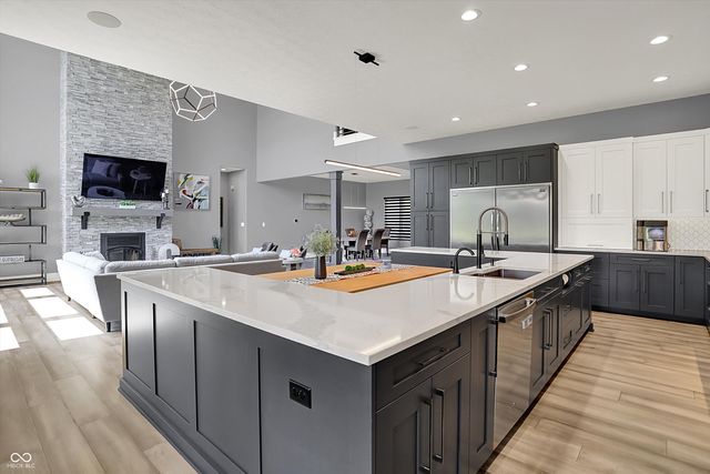 3081 Golfview Drive, Greenwood, IN 46143