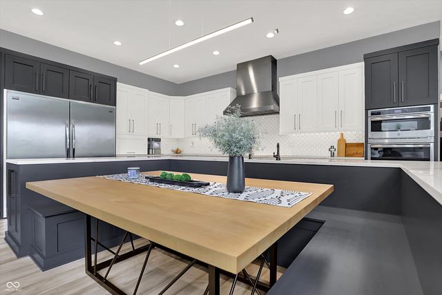 3081 Golfview Drive, Greenwood, IN 46143