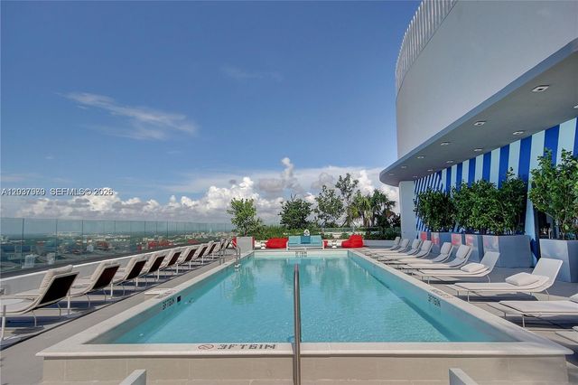 45 SW 9th St 1609, Miami, FL 33130