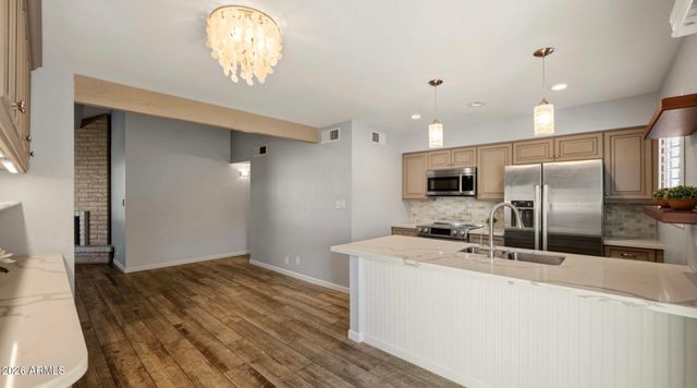 6465 N 77th Place, Scottsdale, AZ 85250