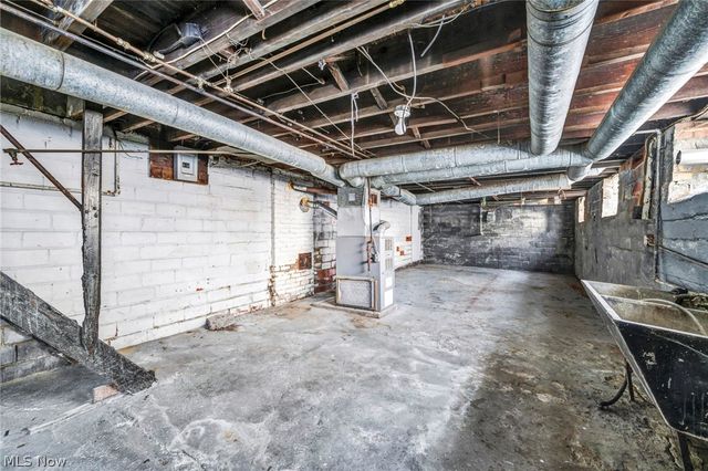 3847 W 38th Street, Cleveland, OH 44109