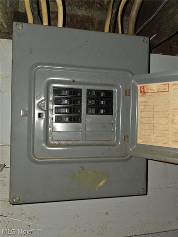 3847 W 38th Street, Cleveland, OH 44109