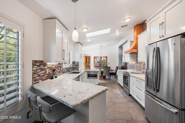 1731 E WALTANN Lane, Phoenix, AZ 85022