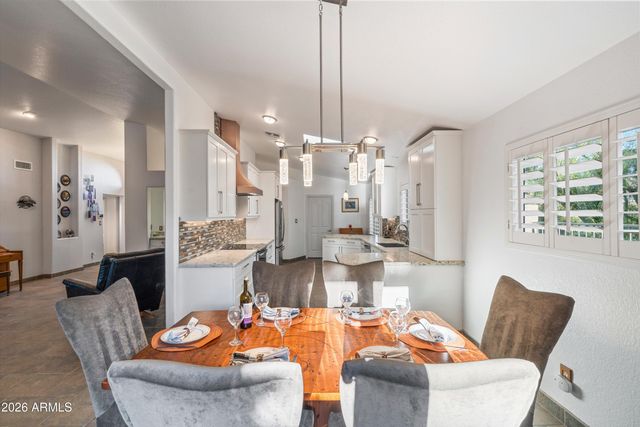 1731 E WALTANN Lane, Phoenix, AZ 85022