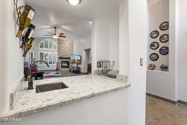 1731 E WALTANN Lane, Phoenix, AZ 85022