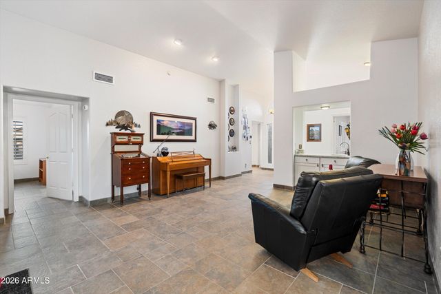 1731 E WALTANN Lane, Phoenix, AZ 85022