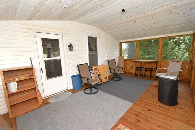 207 E St Rd 352, Boswell, IN 47921