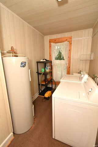 207 E St Rd 352, Boswell, IN 47921