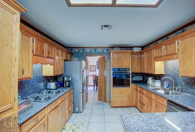 111 White Road, Frierson, LA 71027
