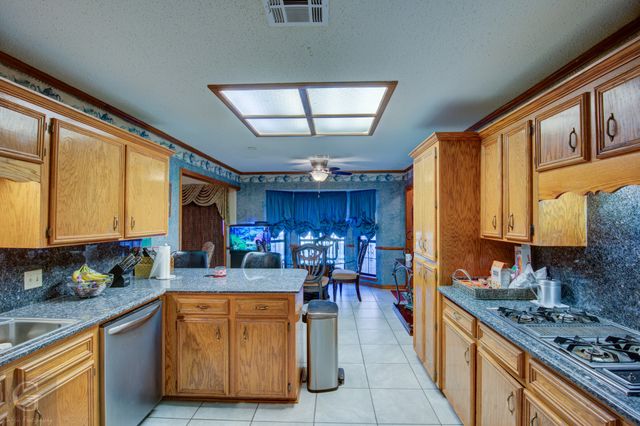 111 White Road, Frierson, LA 71027