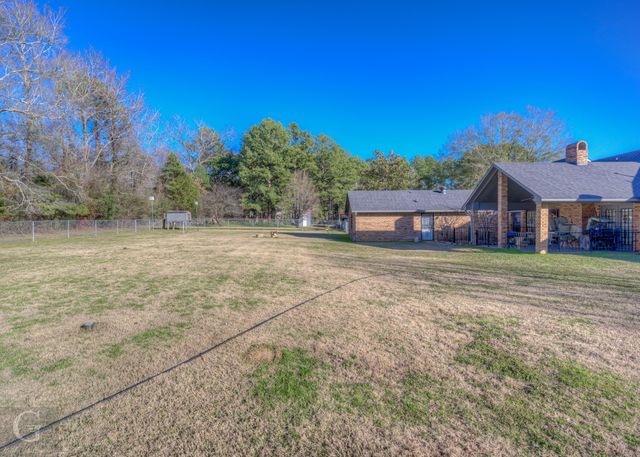 111 White Road, Frierson, LA 71027