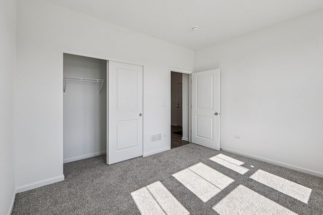 25519 W Thicket Lane, Plainfield, IL 60544