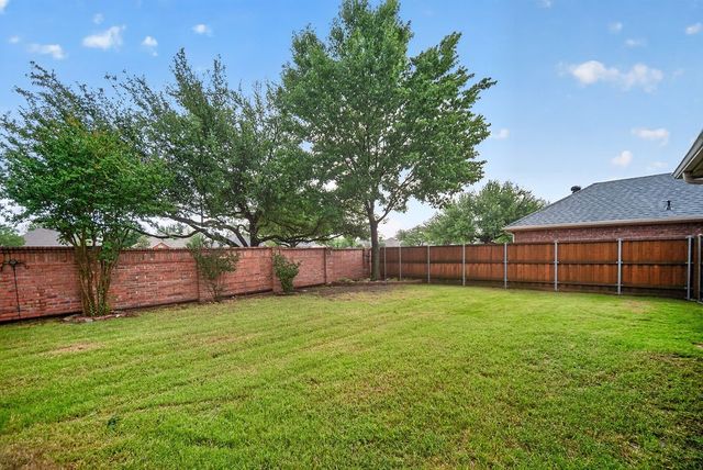 313 Cave River Drive, Murphy, TX 75094