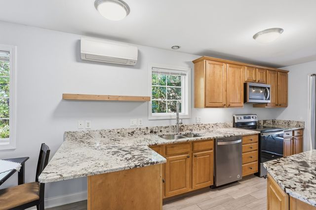 75 Park St A, Ayer, MA 01432