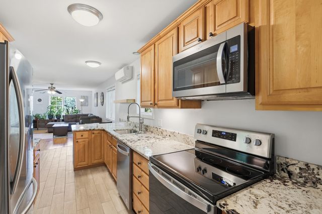 75 Park St A, Ayer, MA 01432