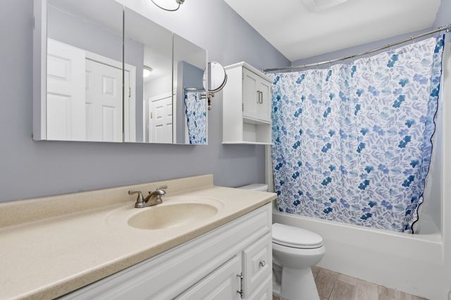 75 Park St A, Ayer, MA 01432