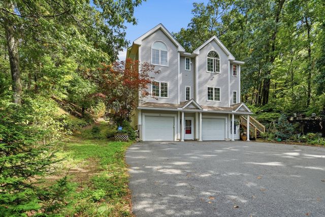 75 Park St A, Ayer, MA 01432