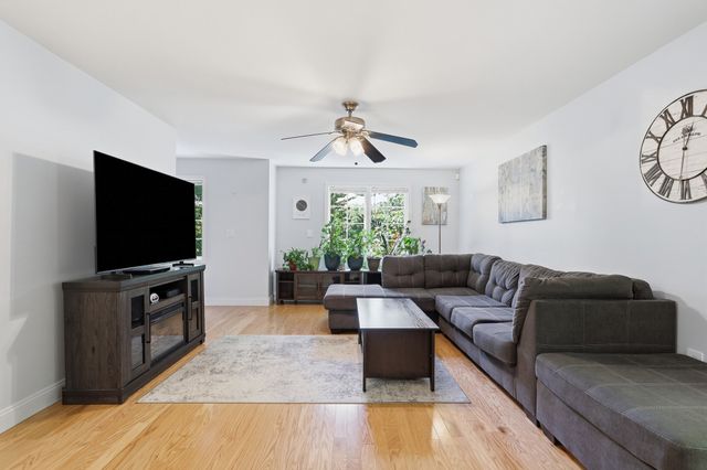 75 Park St A, Ayer, MA 01432