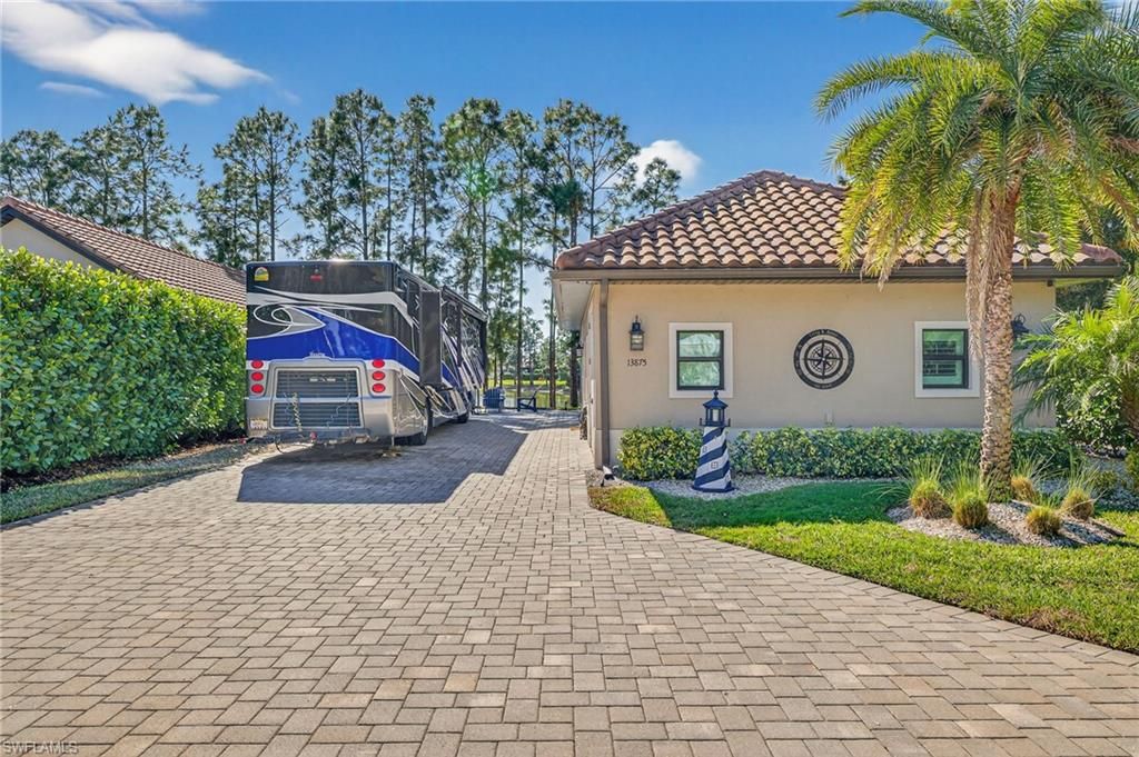 13875 Golden Palms CIR, Fort Myers, FL 33913