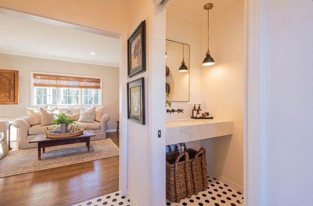 202 Pine Street, Salinas, CA 93901