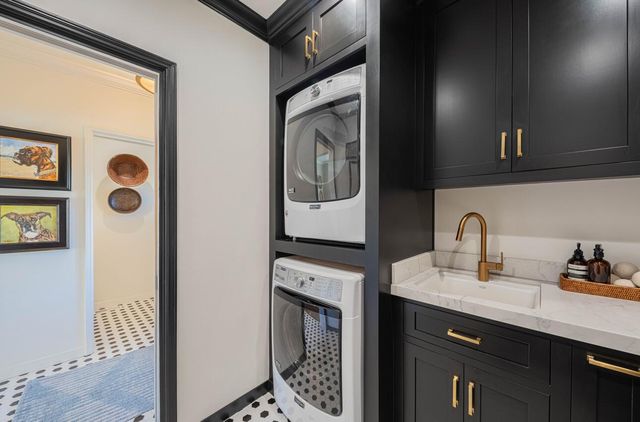 202 Pine Street, Salinas, CA 93901