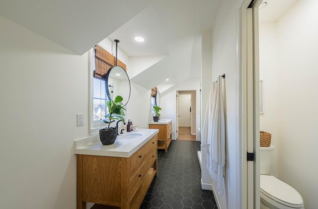 202 Pine Street, Salinas, CA 93901
