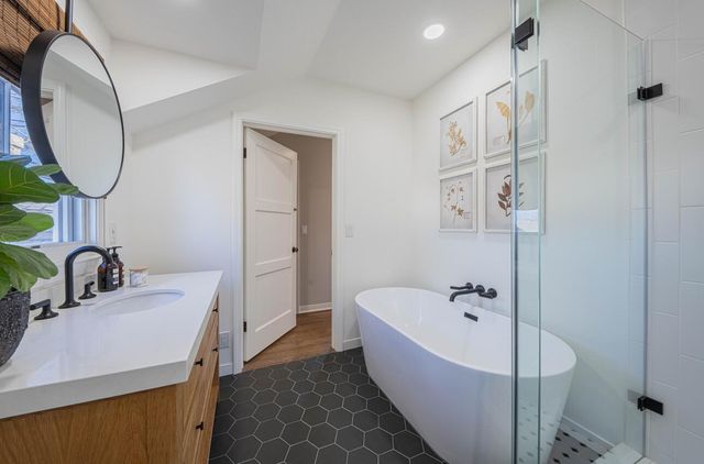202 Pine Street, Salinas, CA 93901
