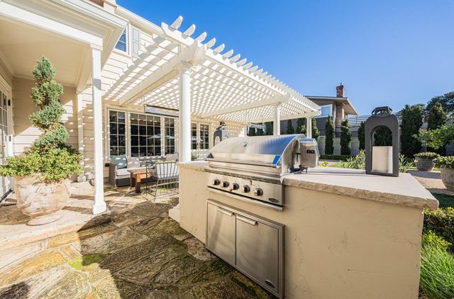 202 Pine Street, Salinas, CA 93901