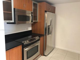 2775 NE 187th St 527, Aventura, FL 33180