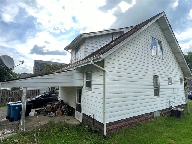 97 Creed Street, Struthers, OH 44471