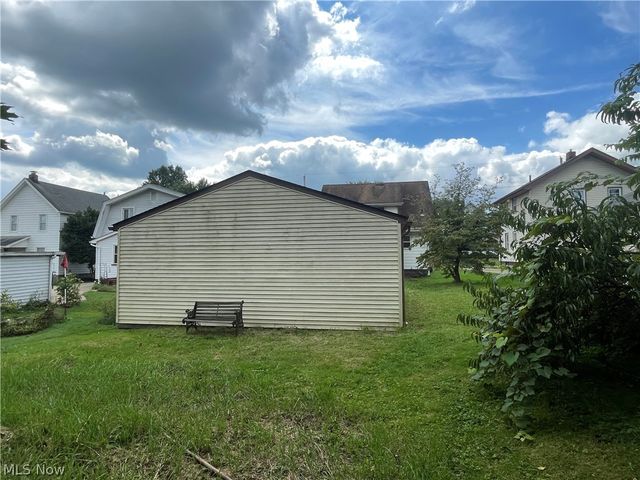 97 Creed Street, Struthers, OH 44471