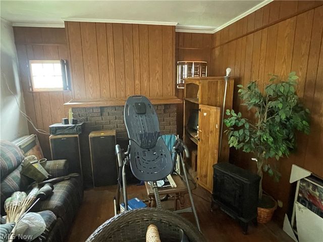 97 Creed Street, Struthers, OH 44471