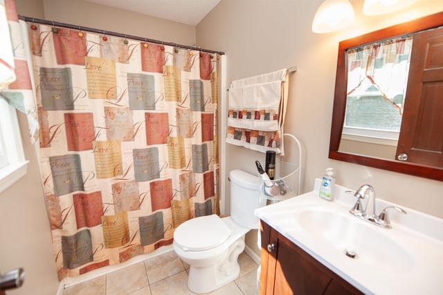 209 N Hill Drive, Boiling Springs, SC 29316