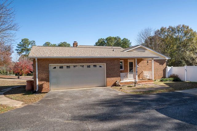 209 N Hill Drive, Boiling Springs, SC 29316