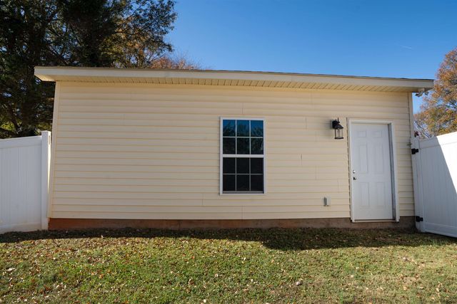 209 N Hill Drive, Boiling Springs, SC 29316