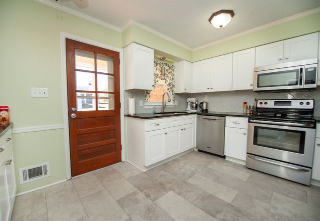 209 N Hill Drive, Boiling Springs, SC 29316