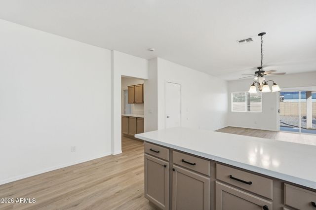 710 W SPRUELL Avenue, Coolidge, AZ 85128