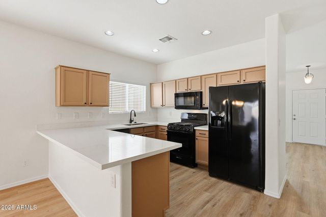 710 W SPRUELL Avenue, Coolidge, AZ 85128