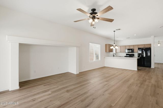 710 W SPRUELL Avenue, Coolidge, AZ 85128