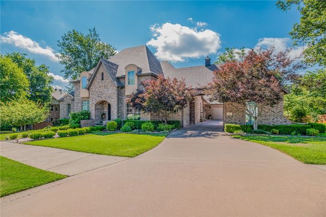 1504 Chapel Hill Drive, Bentonville, AR 72712